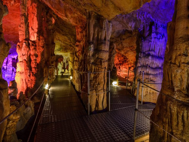 tour at cave crete tour at cave crete 1024x633