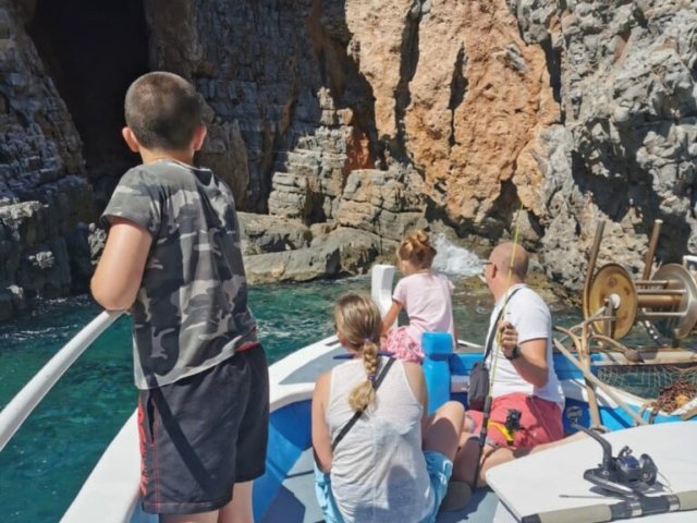 fishing-and-boat-tour-in-crete-13 fishing and boat tour in crete 13 768x1024