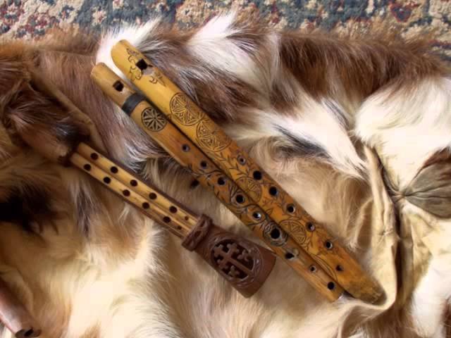 5 Traditional Cretan Musical Instruments 4 cretan vioma instruments thiampoli