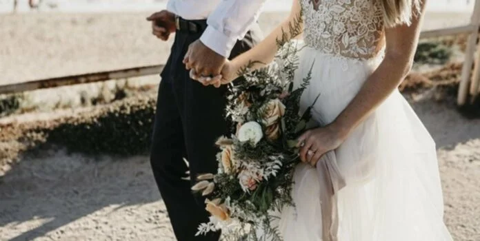 5 Customs at Cretan Weddings 2 cretan vioma wedding customs header